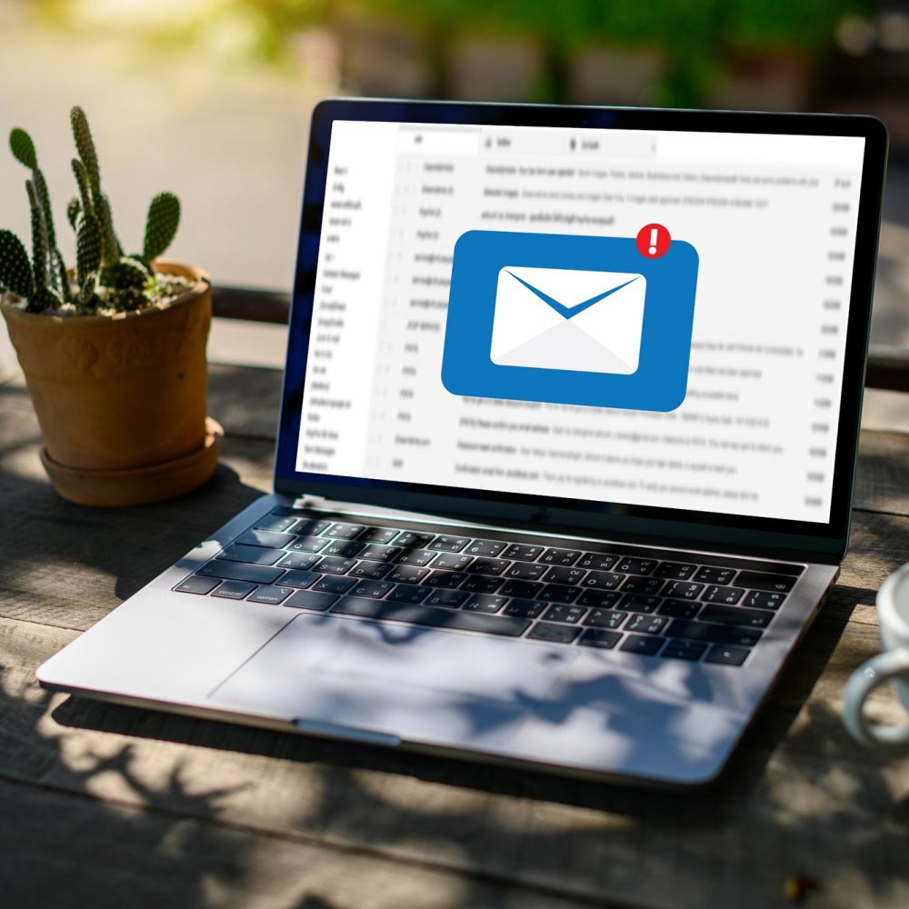 Por e-mail ofensivo, servidores são indenizados em R$ 3 mil