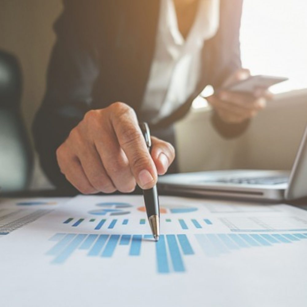 Funcionária com outras atribuições não consegue equiparação salarial